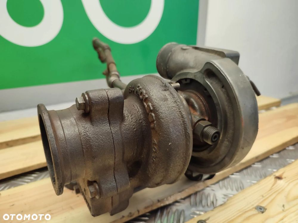 Turbosprężarka Iveco F4GE484 (Holset HX25W) - 2