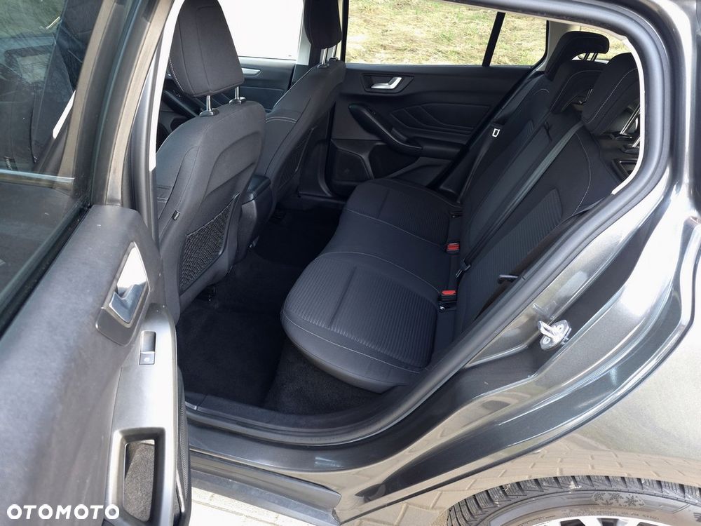 Ford Focus 2.0 EcoBlue Titanium - 10