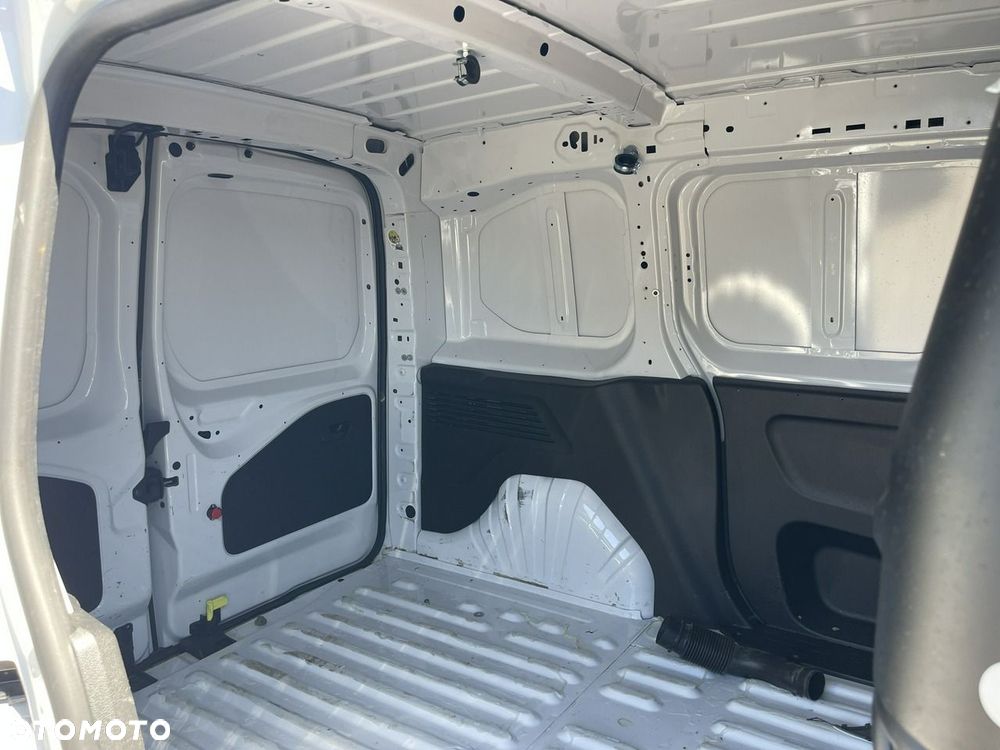 Toyota Proace City - 7
