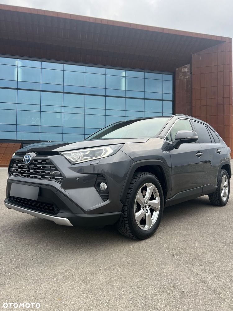 Toyota RAV4 - 1