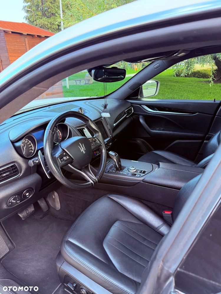 Maserati Levante S Q4 - 13
