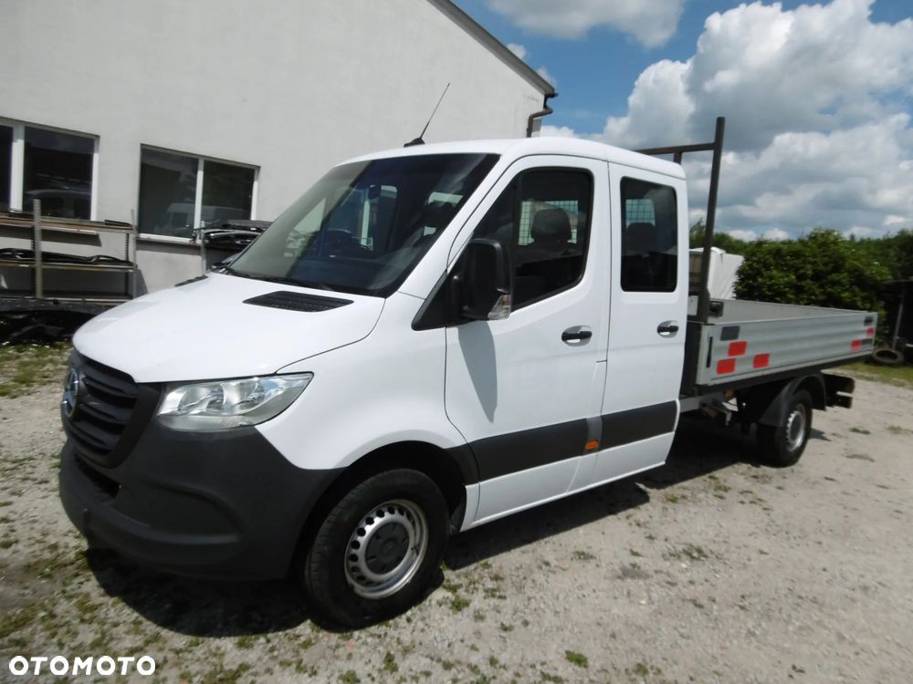 Mercedes-Benz Sprinter - 2