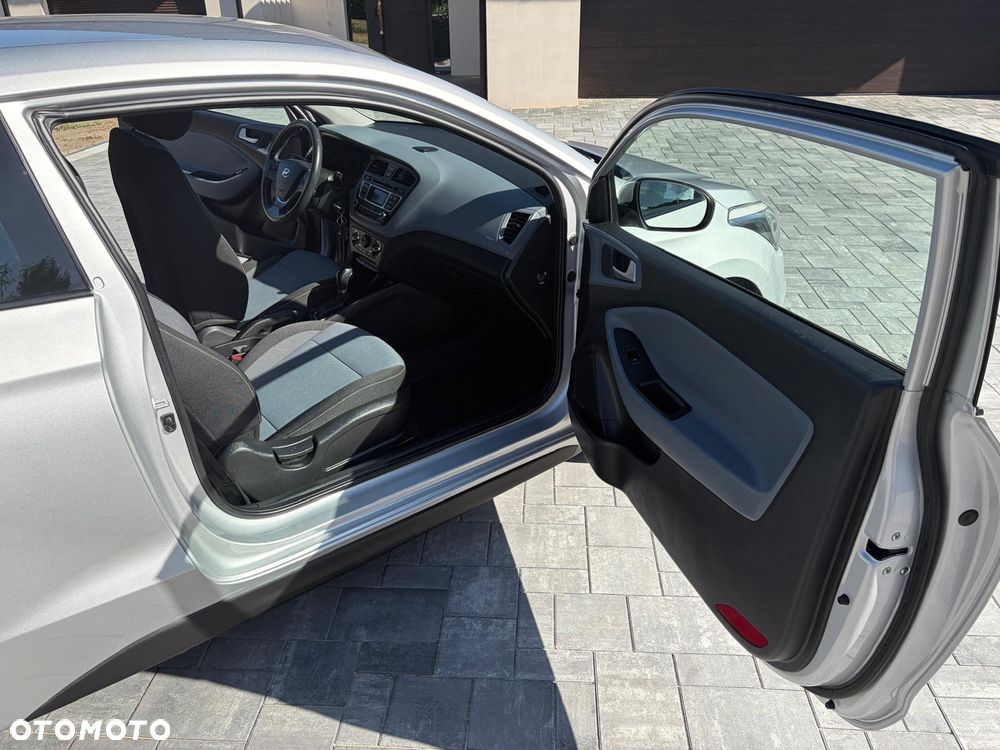 Hyundai i20 1.4 Comfort - 6