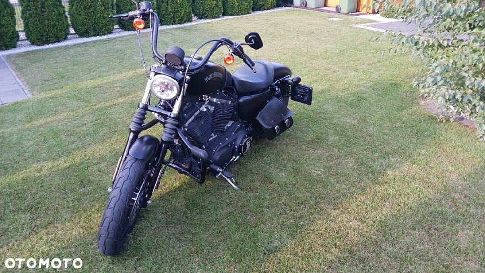 Harley-Davidson Sportster Iron 883 - 28