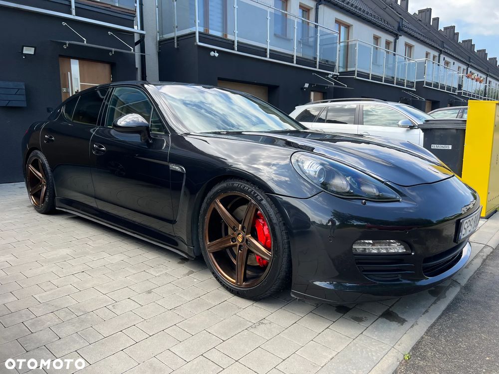 Porsche Panamera 4S - 4