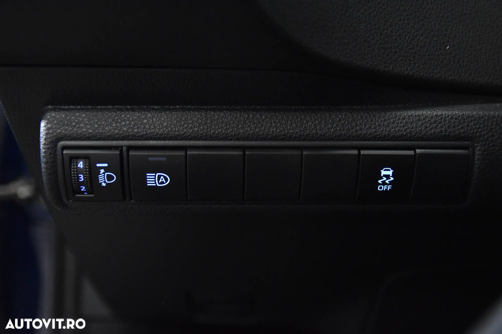 Toyota Corolla 1.8 HSD Business - 16