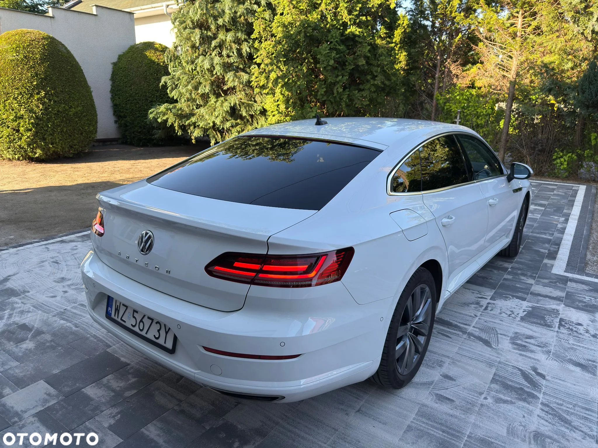 Volkswagen Arteon 2.0 TSI Essence DSG - 2