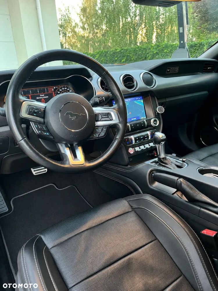 Ford Mustang - 9