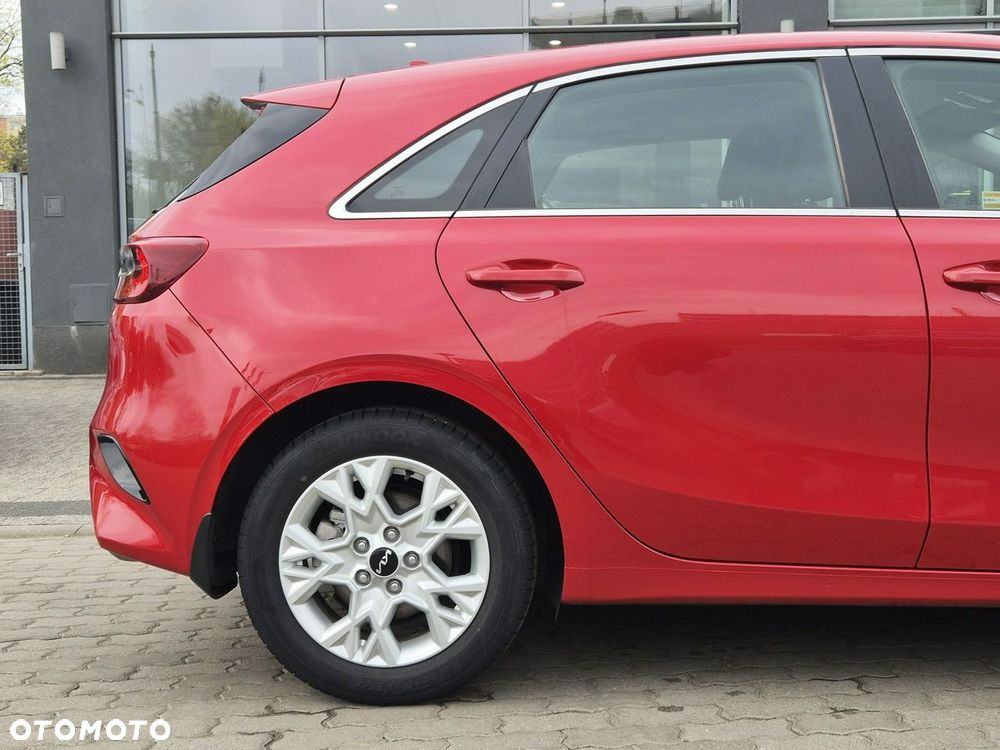 Kia Ceed 1.5 T-GDI M DCT - 24