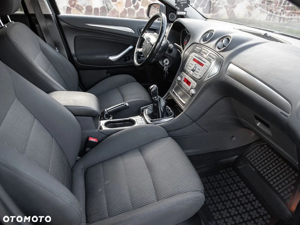 Ford Mondeo 2.0 Platinium X - 28