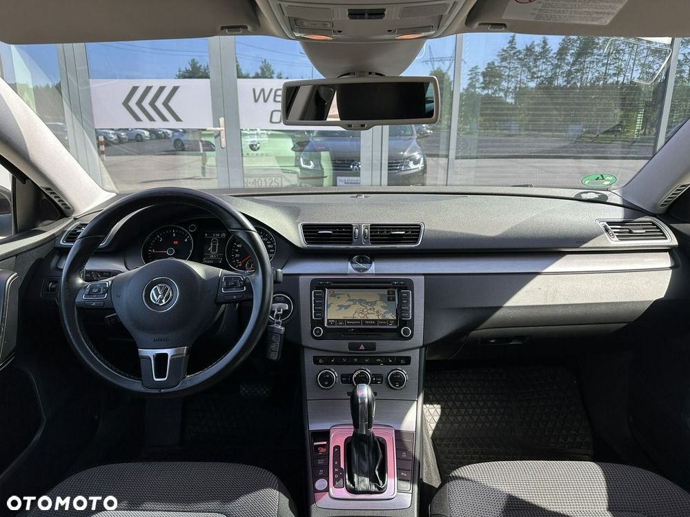 Volkswagen Passat Variant 2.0 Blue TDI DSG SCR Highline - 10