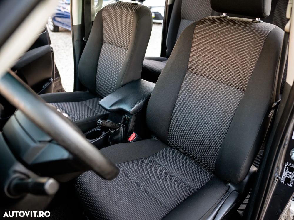 Toyota Hilux - 18