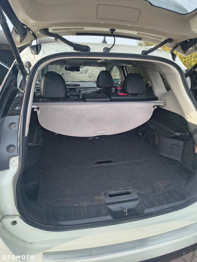 Nissan X-Trail 1.6 DCi Tekna 4WD - 9