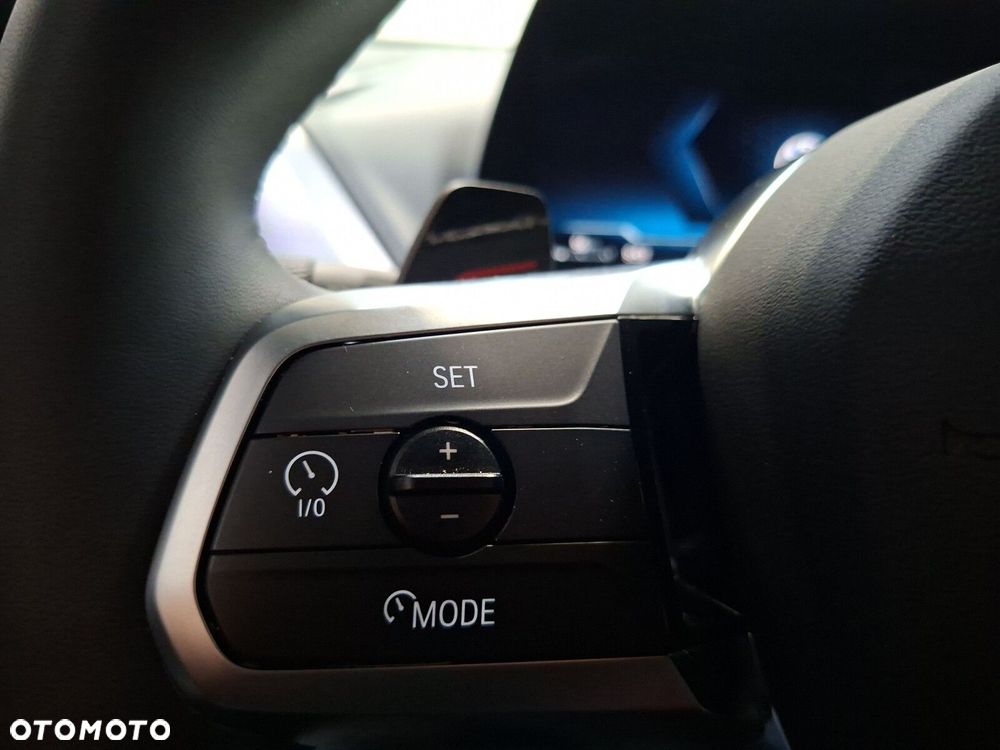 BMW Seria 1 120 mHEV - 27