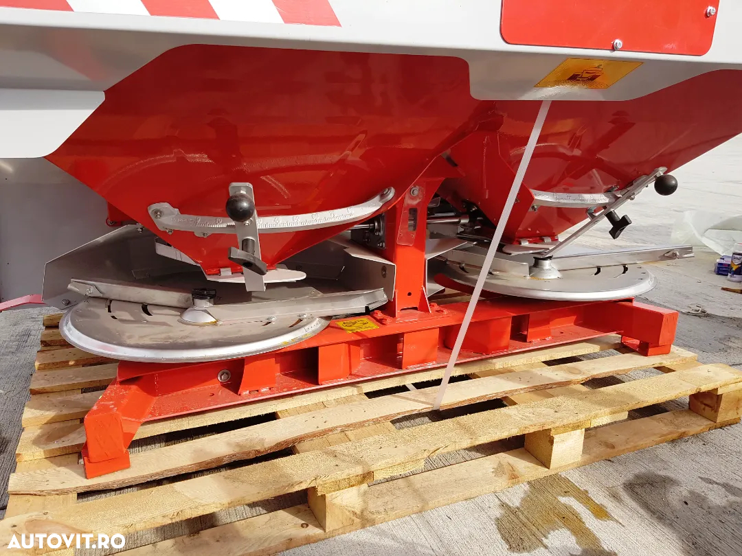 Agrimac Masina de Imprastiat Ingrasaminte 24-36 m. - 5