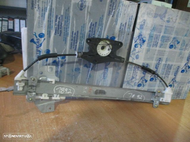 Elevador Sem Motor Elevsm1892 KIA RIO 2006 1.4I 95CV TD KIA RIO II FASE 1 2006 1.5CRDI 110CV 5P CINZA TD - 1