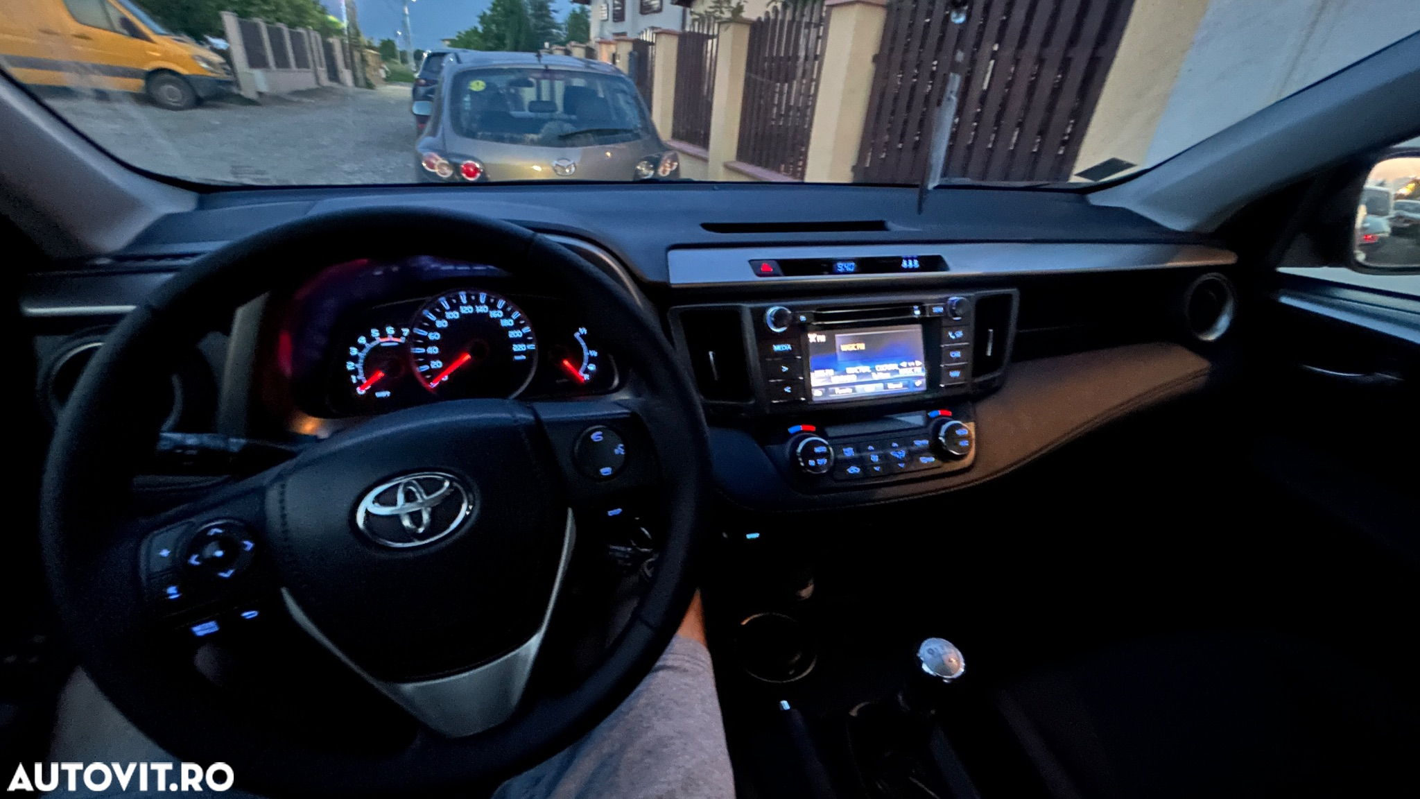 Toyota RAV4 2.2 D-4D 4WD Executive - 5