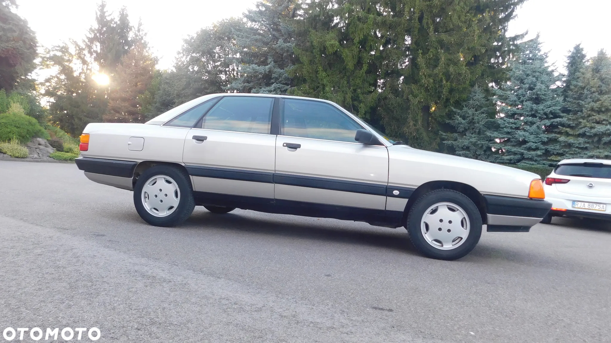 Audi 100 1.8 E - 26