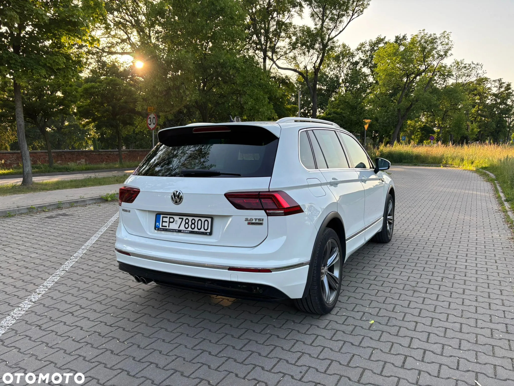 Volkswagen Tiguan - 17