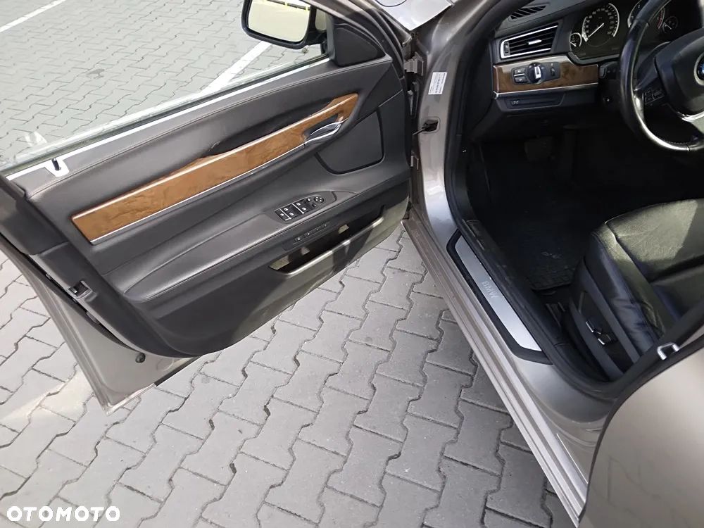 BMW Seria 7 730d Blue Performance - 13