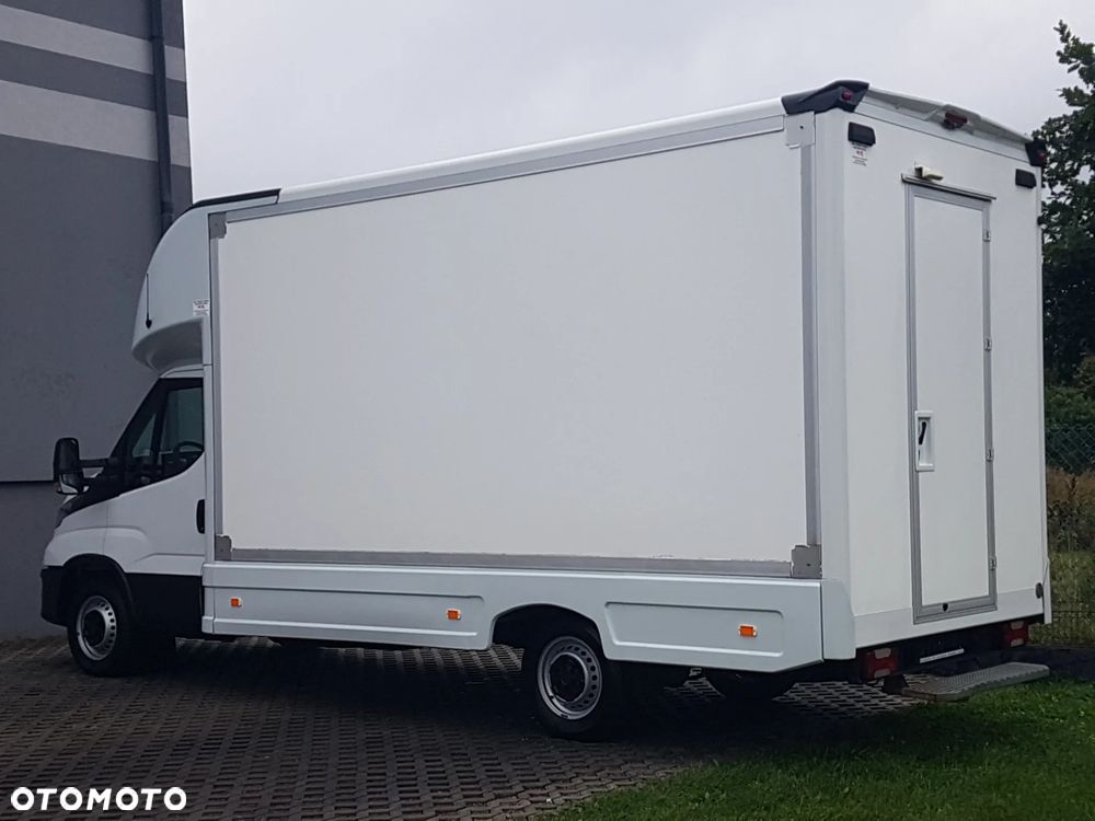 Iveco DAILY KONTENER NISKOPODŁOGOWY 4,43x2,23x2,42 SKLEP FOODTRUCK BAR KLIMA KONIOWÓZ KAMPER - 3