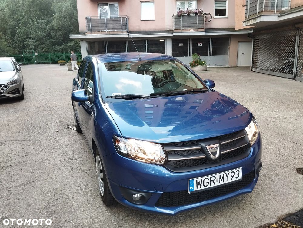 Dacia Logan 1.2 16V Laureate - 1