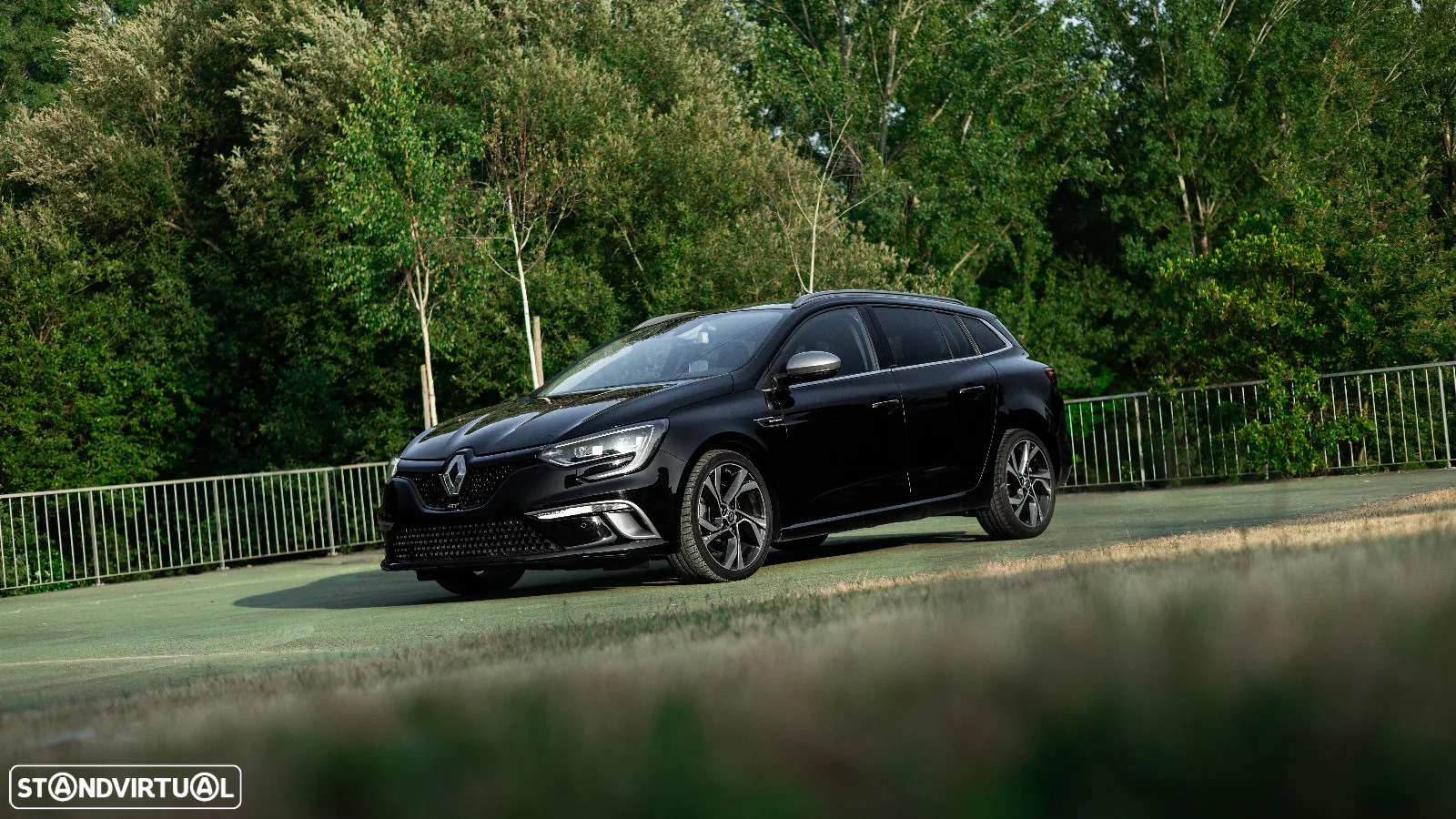 Renault Mégane Sport Tourer 1.6 dCi GT EDC - 9