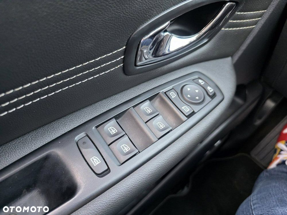 Renault Scenic 1.4 16V TCE Bose Edition - 10