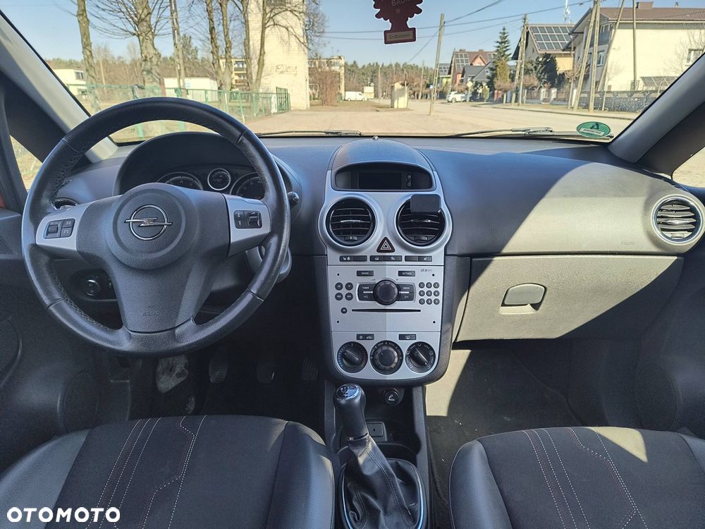 Opel Corsa 1.4 16V 150 Jahre - 10