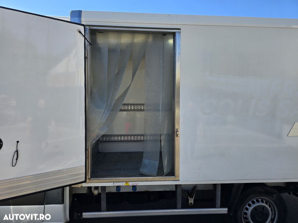 Mercedes-Benz Sprinter - 21
