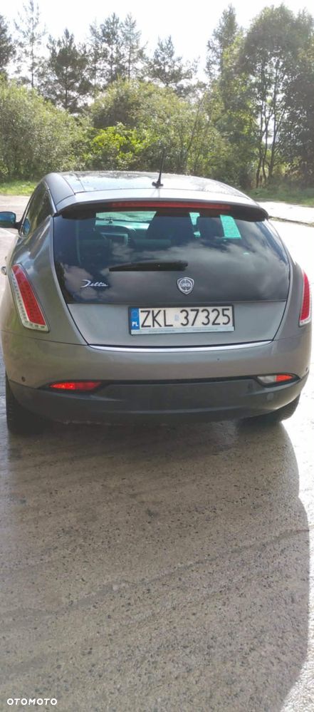 Lancia Delta 1.6 MJ Platino Selectronic - 4