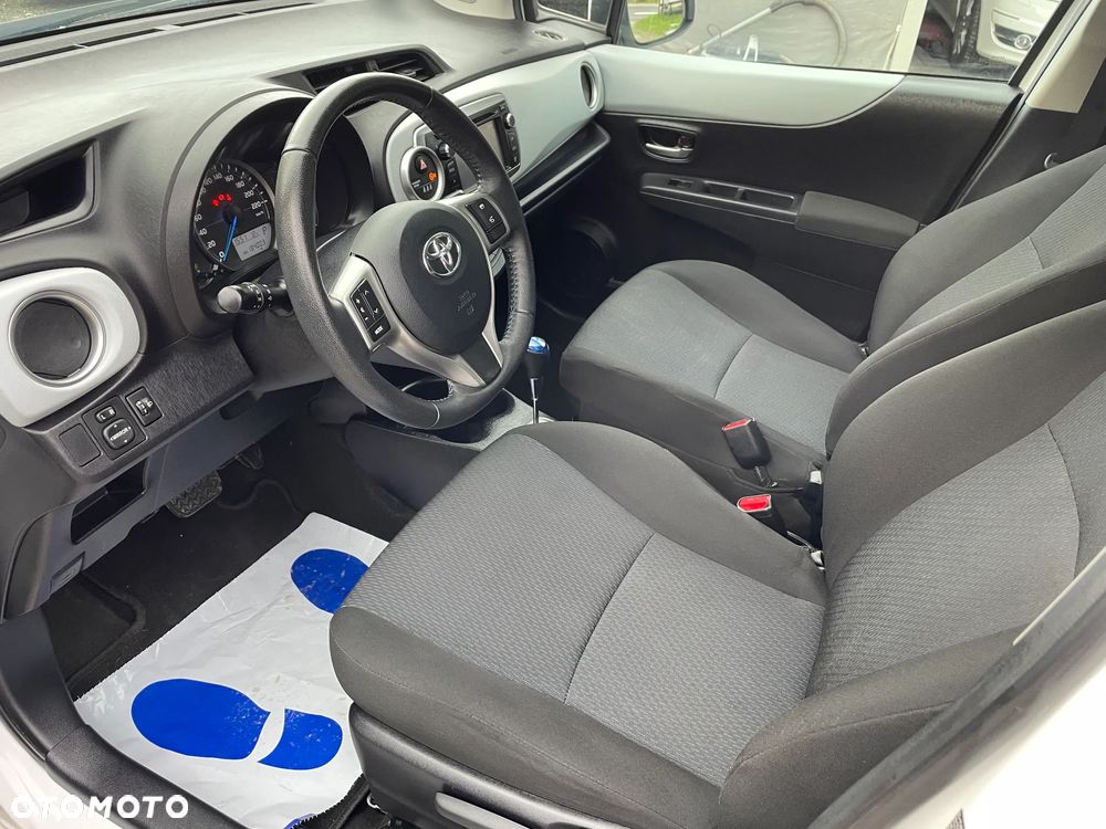 Toyota Yaris - 6