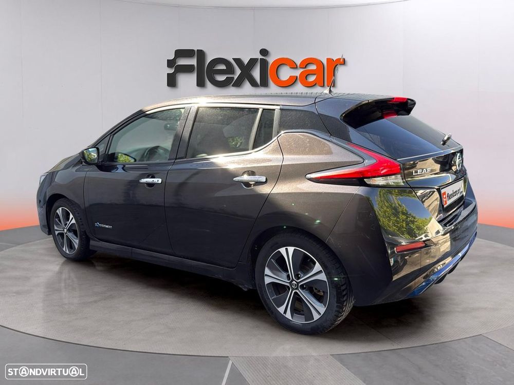 Nissan Leaf - 5