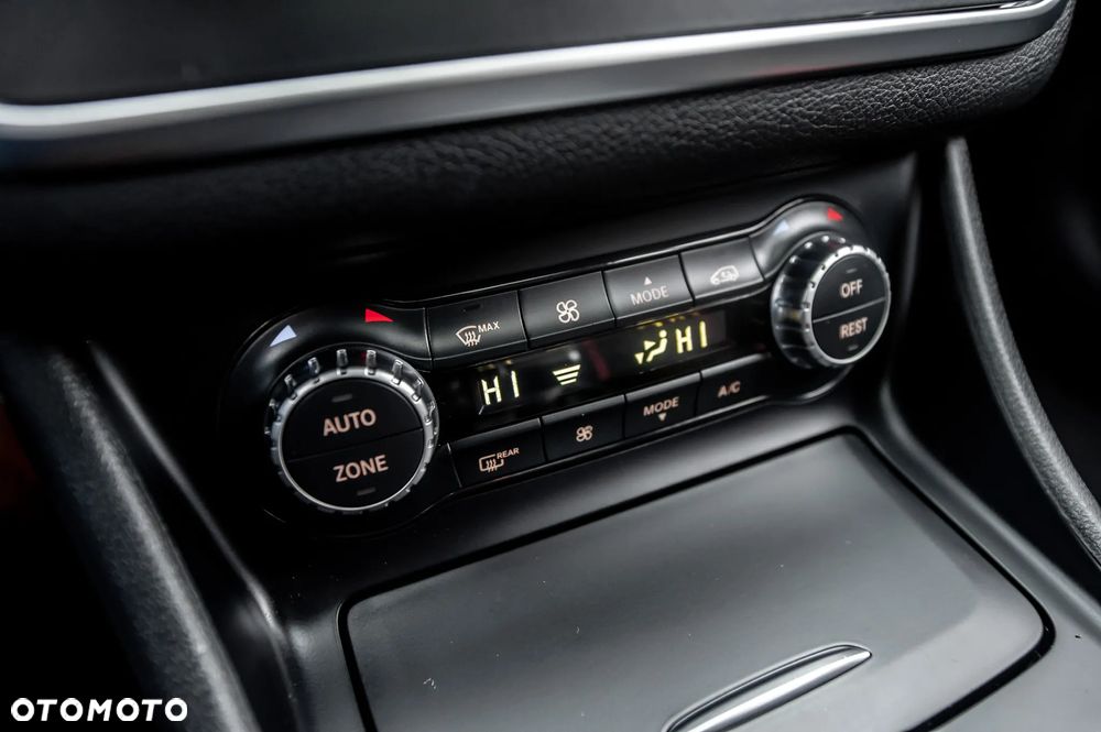 Mercedes-Benz CLA 45 AMG 4Matic 7G-DCT Edition 1 - 32