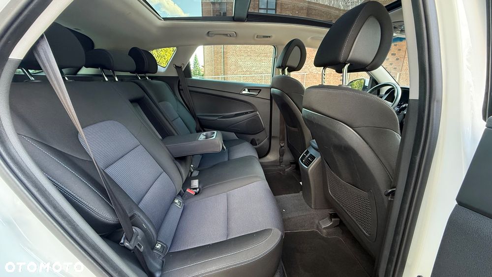 Hyundai Tucson blue 1.7 CRDi 2WD Style - 22