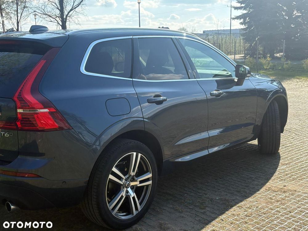 Volvo XC 60 T6 AWD Geartronic Momentum - 3