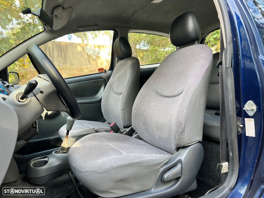 Toyota Yaris 1.0 Luna AC - 5