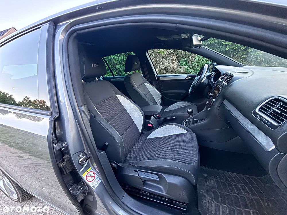 Volkswagen Golf - 17