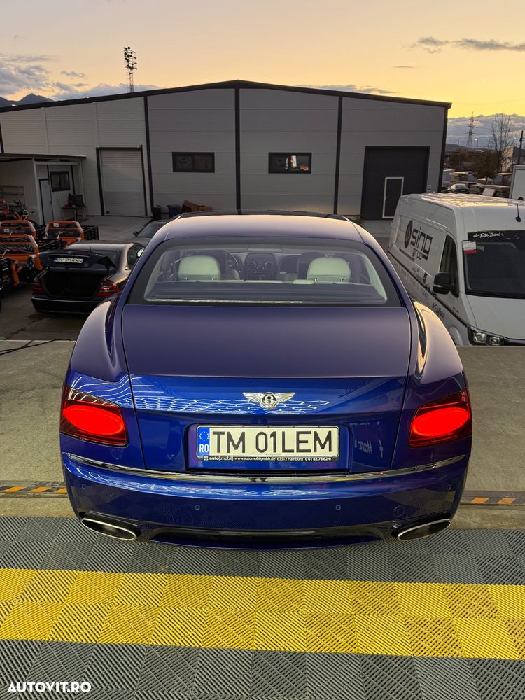 Bentley Flying Spur - 12