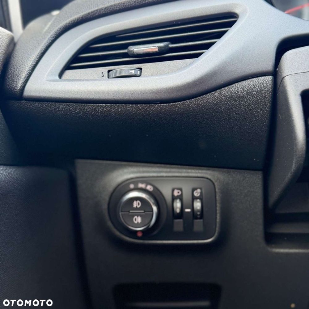 Opel Corsa - 38