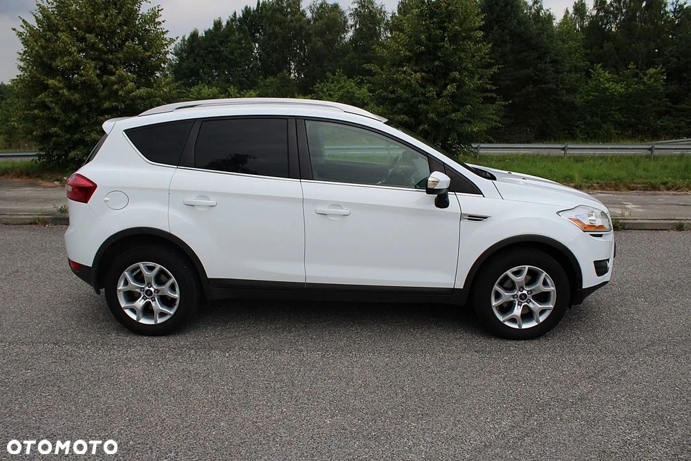 Ford Kuga 2.0 TDCi 4x4 Titanium - 9