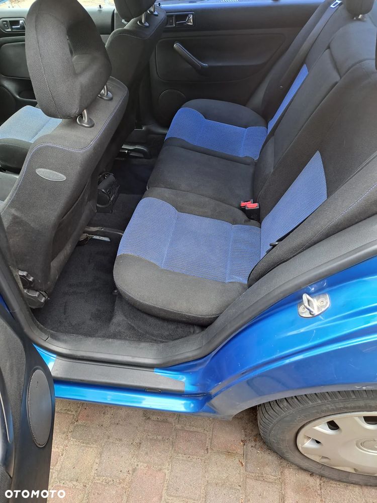 Volkswagen Bora Variant 2.0 Highline - 4