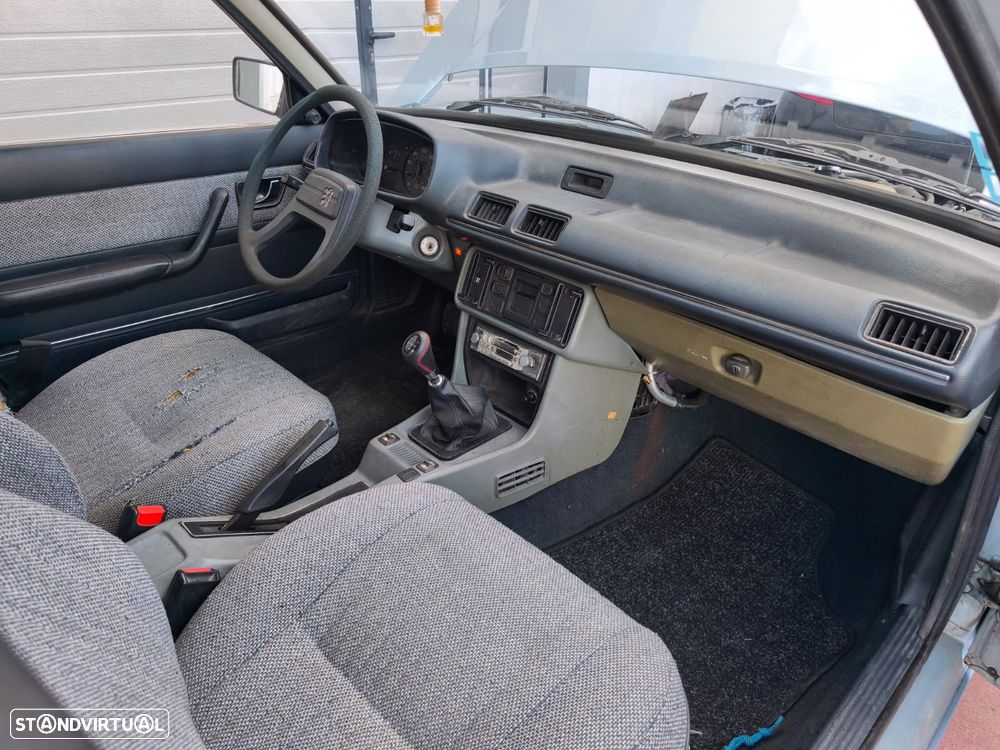 Peugeot 505 - 12