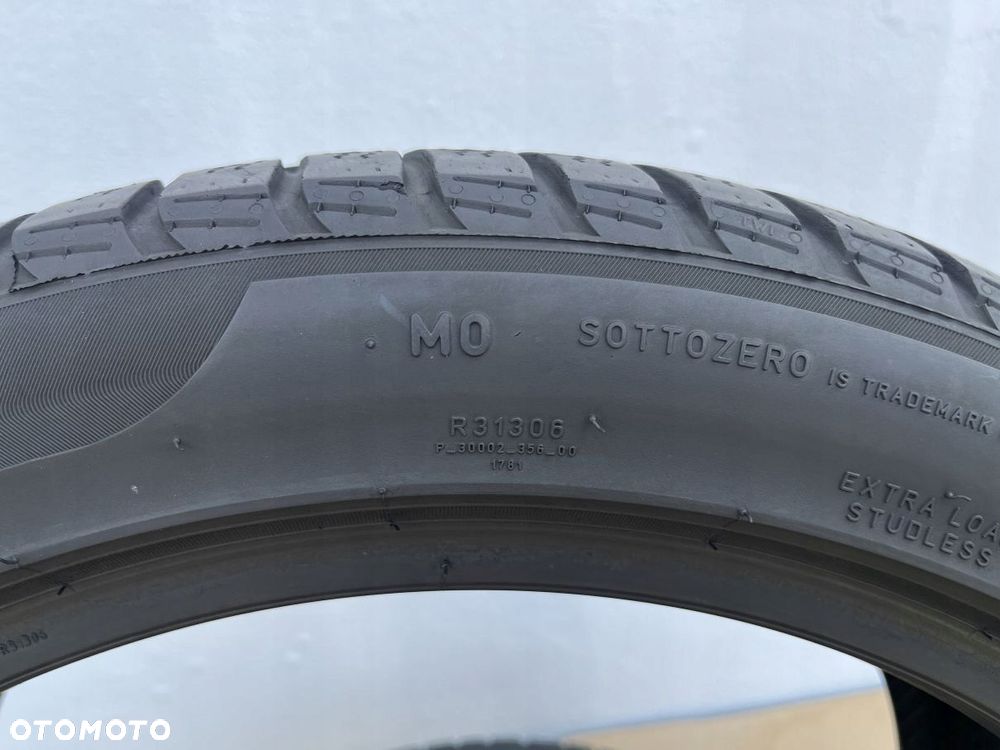 OPONY 235/45/19 99V PIRELLI WINTER SOTTOZERO 3 MO - 10