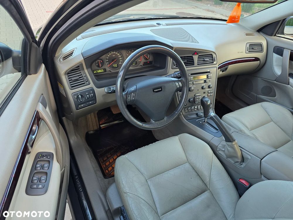 Volvo S60 2.4 Momentum - 17