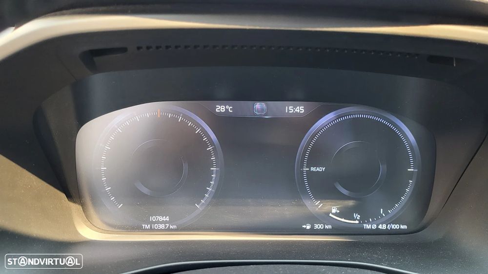 Volvo XC 40 1.5 T5 PHEV Momentum - 2
