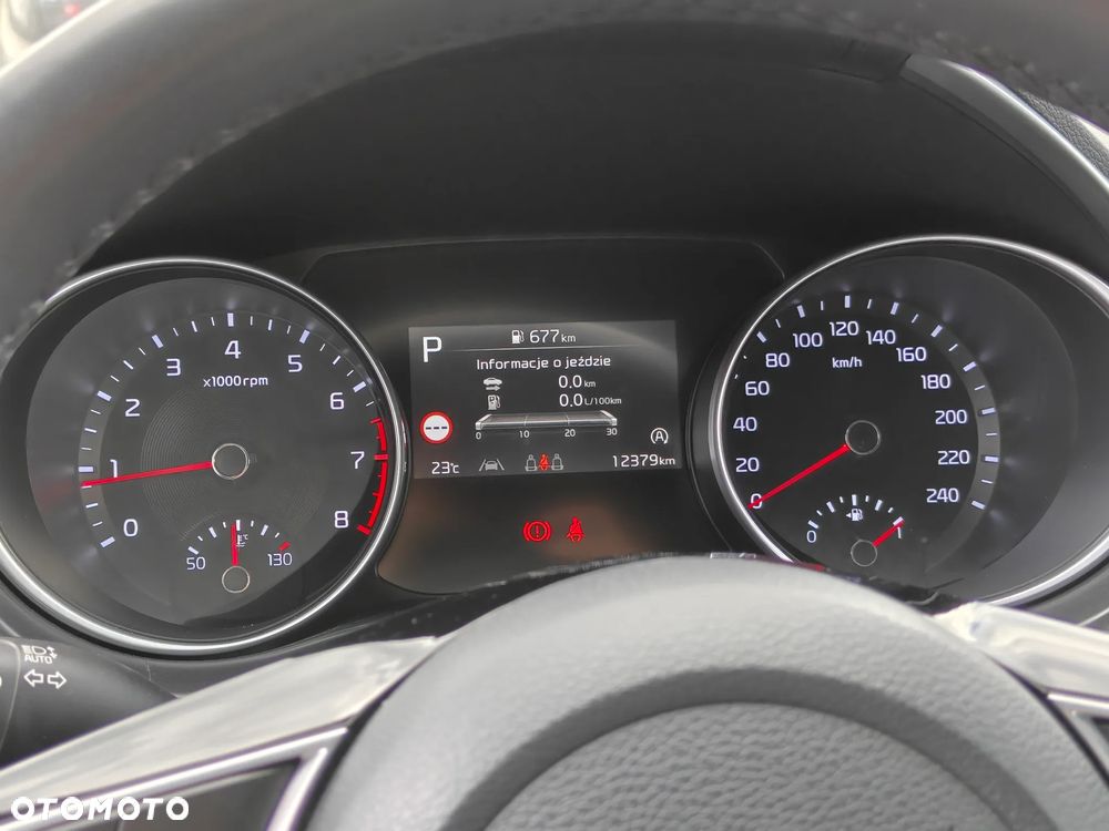 Kia XCeed - 13