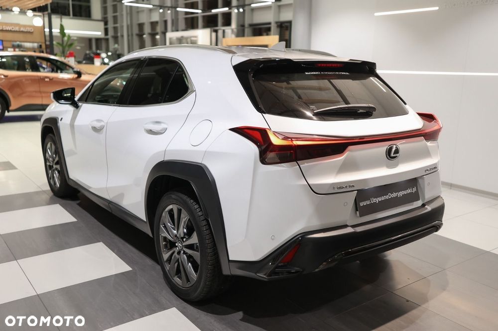 Lexus UX - 6