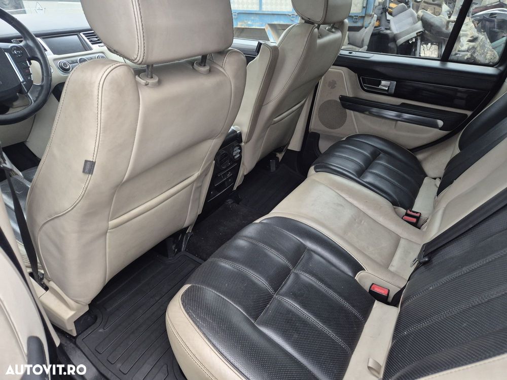 Dezmembram  Range Rover Sport 2011 3.0d Automat 6HP28 - 5