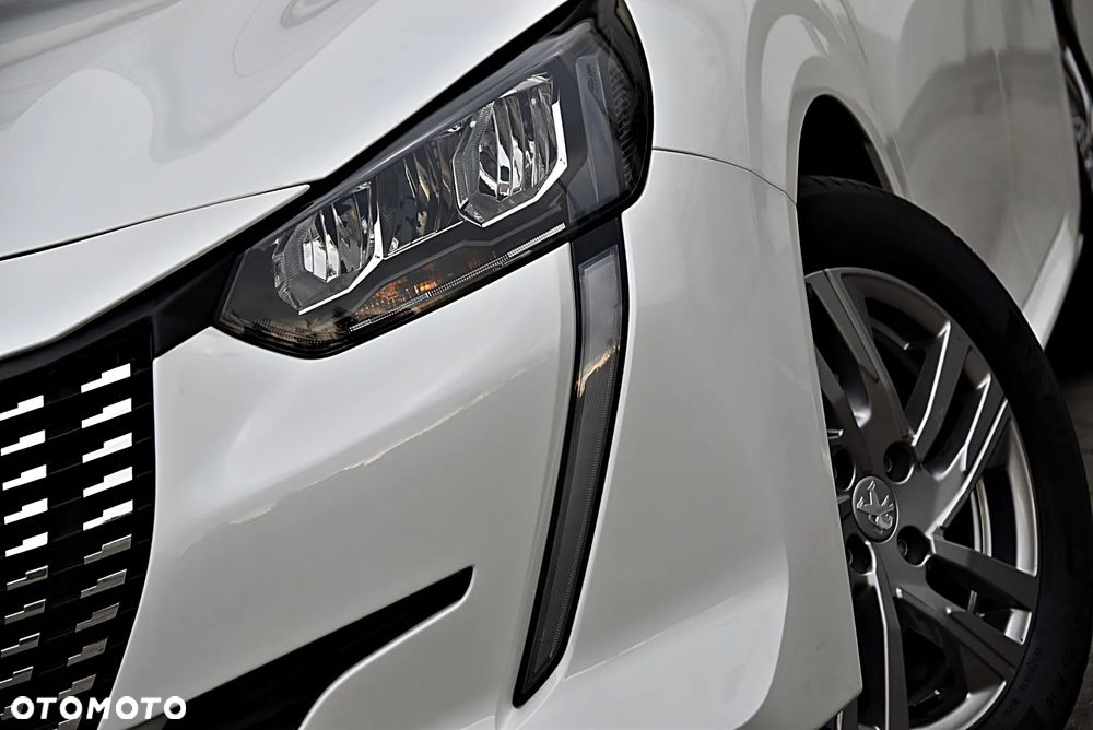 Peugeot 208 1.2 PureTech Allure Pack S&S EAT8 - 11